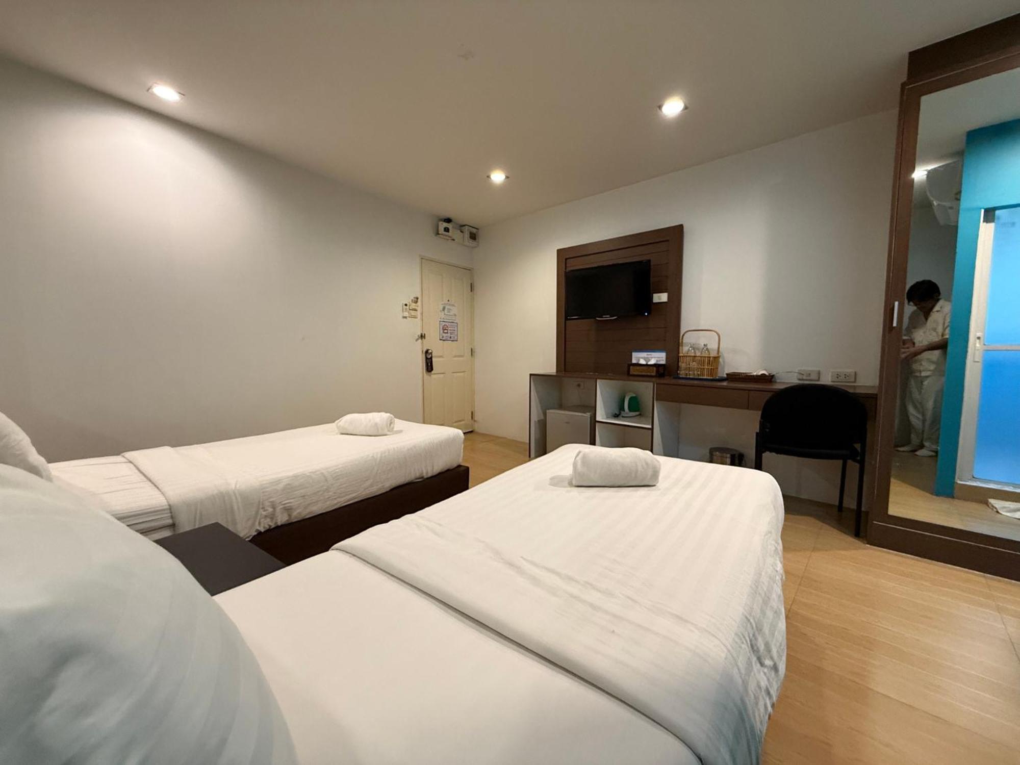 Bed By Cruise Hotel At Samakkhi-Tivanont Nonthaburi Esterno foto